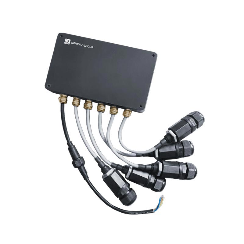 Outdoor 5 Port Gigabit Industrial PoE Switch